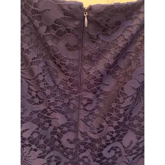 London Times Navy Lace V Neck Short Sleeve Fit and Flare Midi Dress - Size 18W - Picture 9 of 9